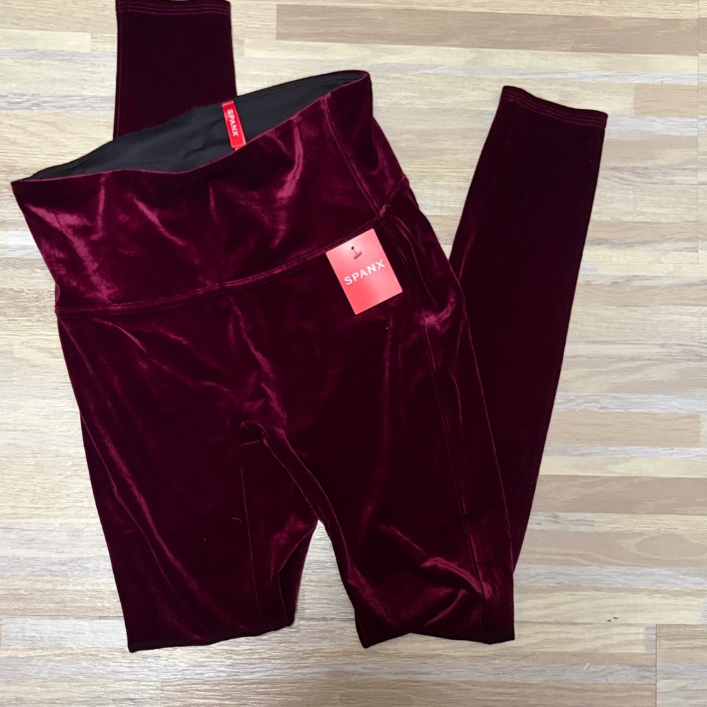 SPANX Velvet Leggings in Deep Red
